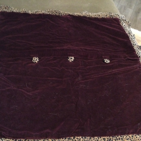 Chintz and Co Beautiful Velvet Duvet And 3 Shams - Picture 2 of 12